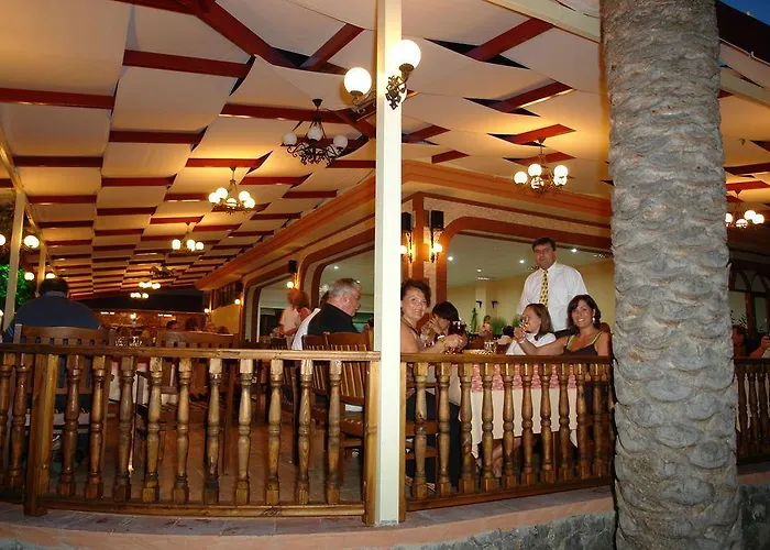 ホテル Club Meri Fethiye 3*